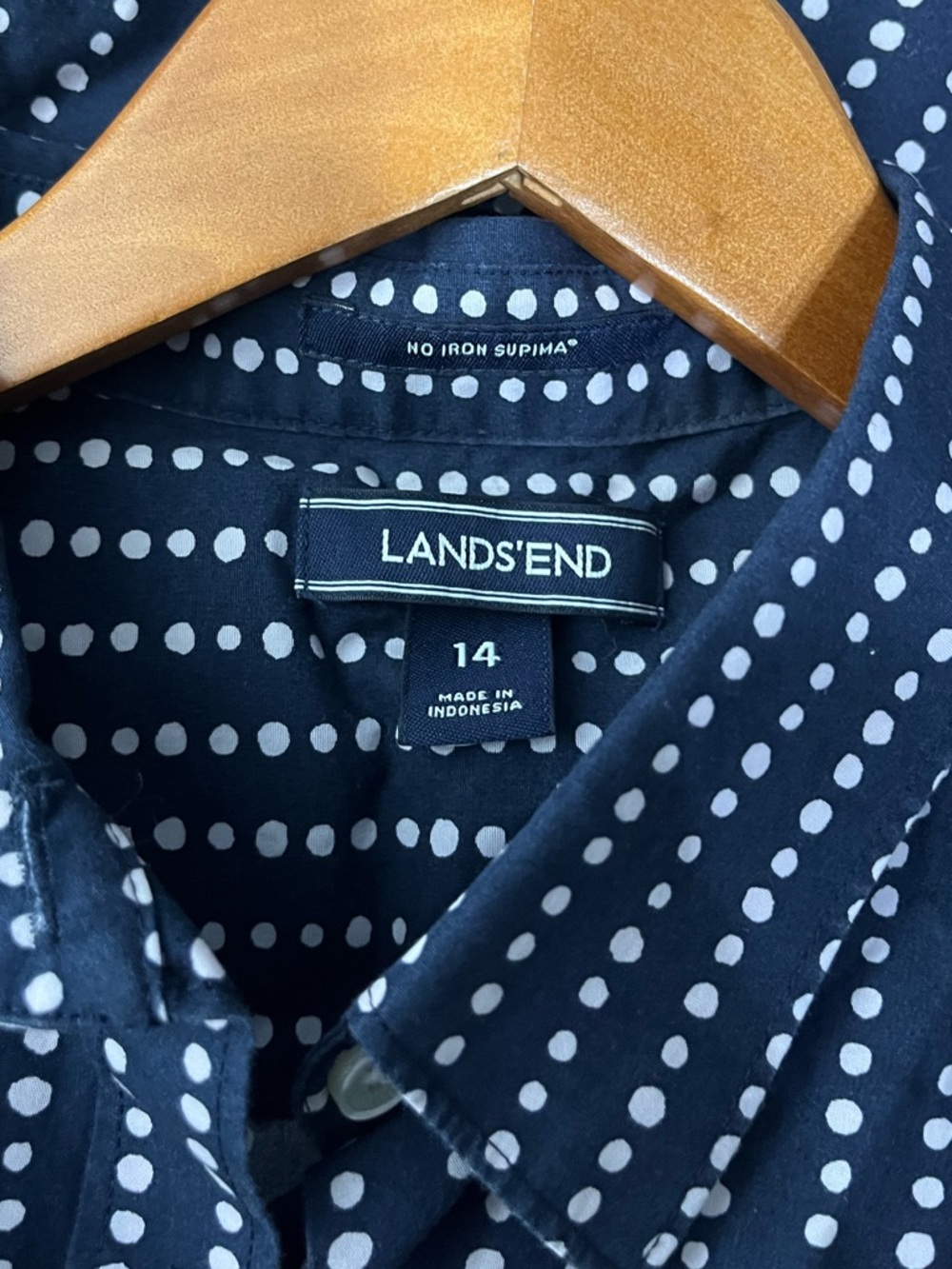 Lands' End Navy Sleeveless Button-Front Shirt with White Dot Stripes - Picture 5 of 6